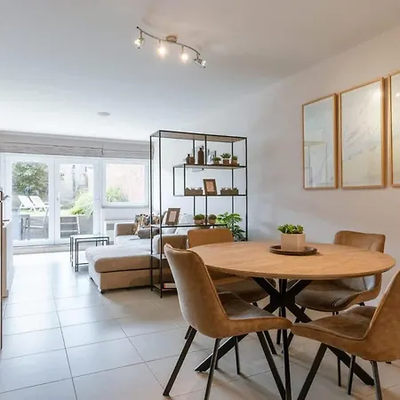 Elegant Seaside In 公寓 *