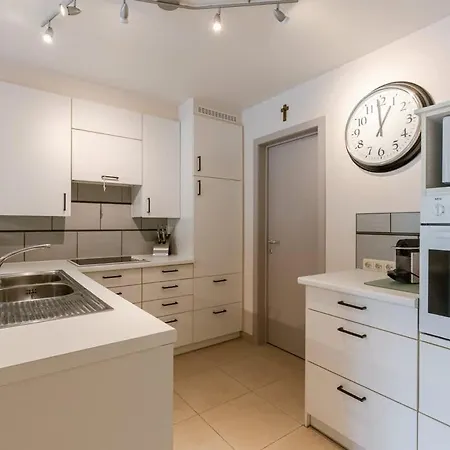 公寓 Elegant Seaside In *