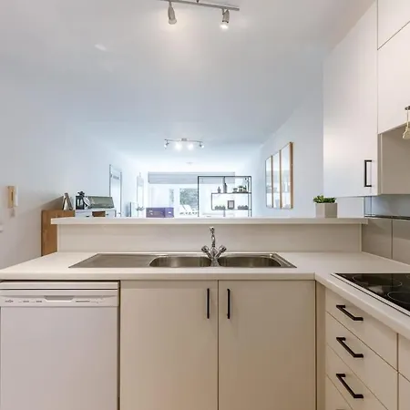 公寓 Elegant Seaside In *