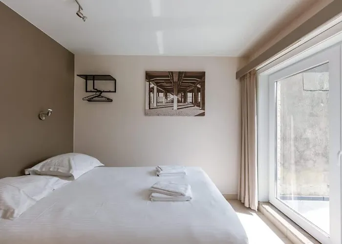 Elegant Seaside In *