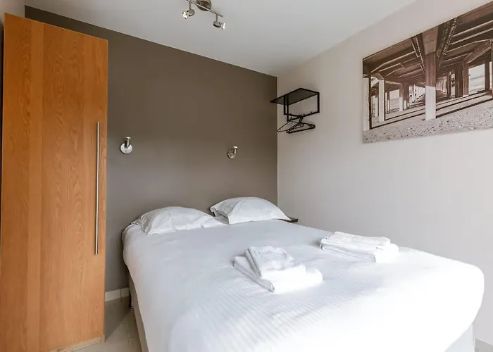 公寓 Elegant Seaside In 布兰肯贝赫